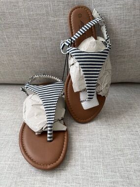 Ardene Navy and White Striped T-Strap Sandals